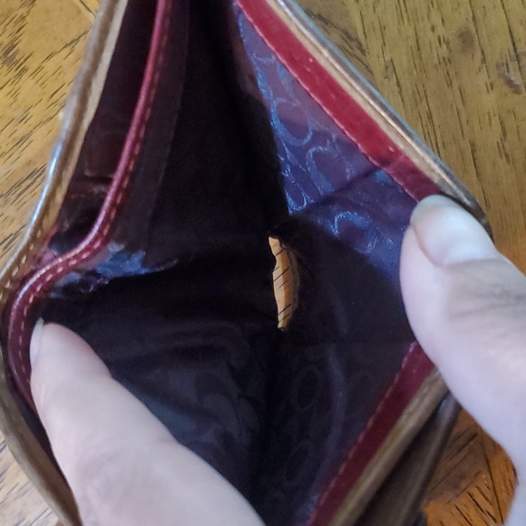 Coach 70/80s Wallet - Picture 4 of 5